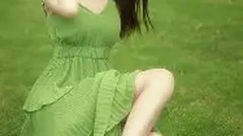 唐嫣新代言公布引热议，杨幂、江疏影早前已离约